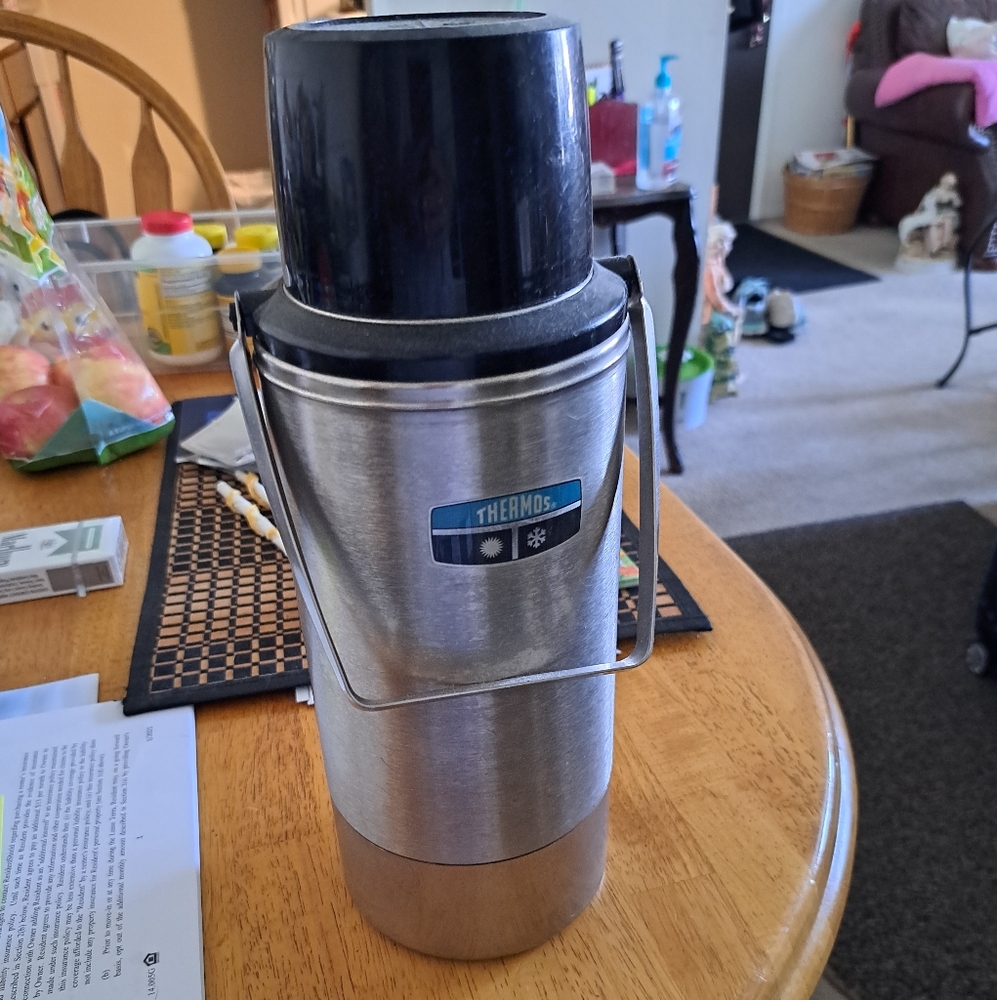 Thermos